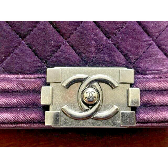 CHANEL LE BOY Purple Silver Chain Small Velvet Lambskin Shoulder Bag Crossbody - Picture 6 of 16